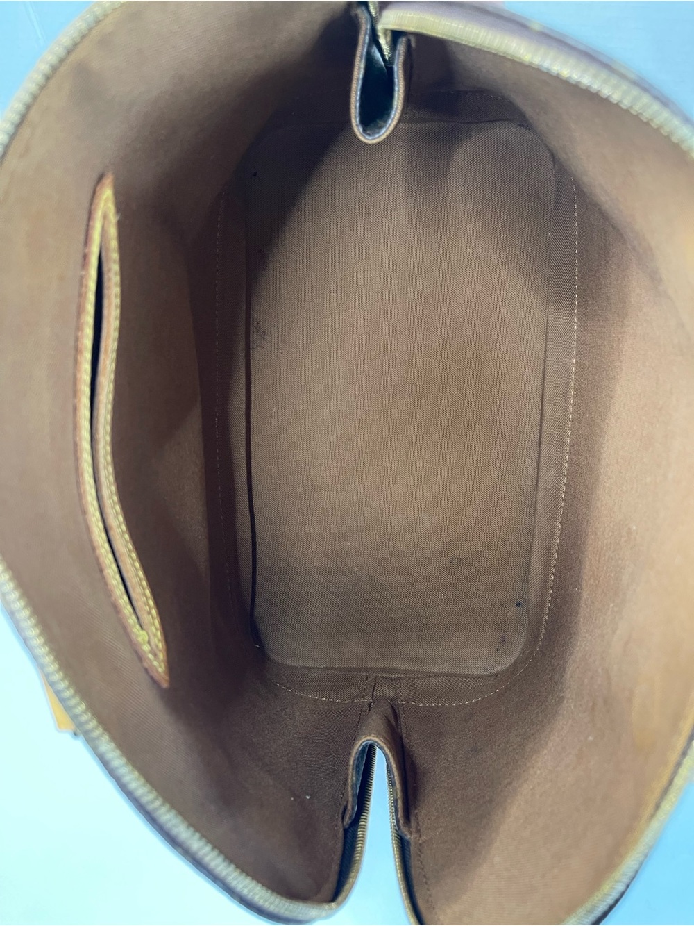 Louis Vuitton Alma PM handbag - Picture 11 of 16